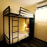 OYO 965 Art Hotel Sanamchai