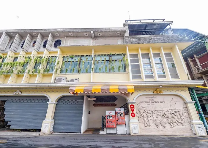 OYO 965 Art Hotel Sanamchai