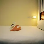 Art Hotel Sanamchai