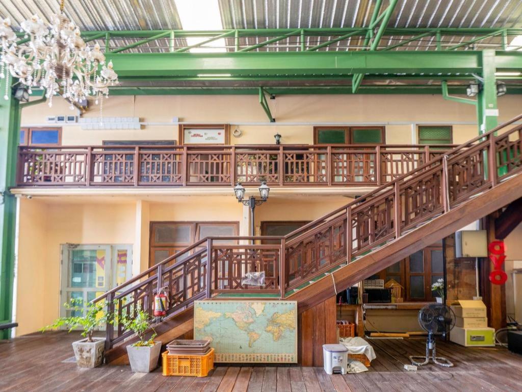 Albergue Art Sanamchai *